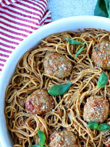 Recipe Resuscitation: A Healthier Spaghetti & Meatballs | @foodiephysician