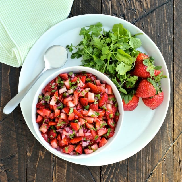  #thefoodiephysician #salsa #strawberry #jalapeño