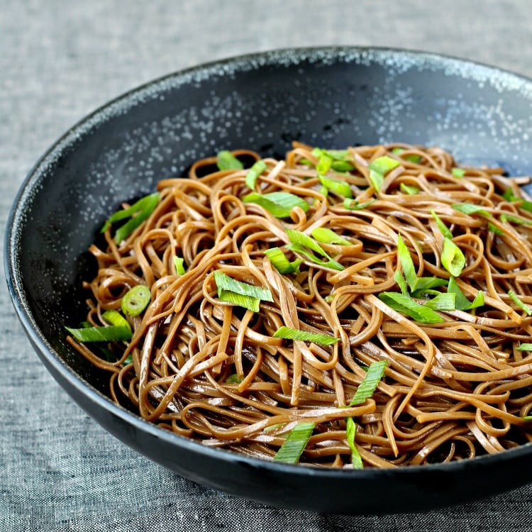 Seared Tuna with Soba Noodle & Sesame Roasted Broccoli | @foodiephysician