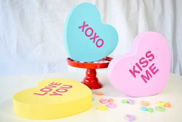 These giant conversation hearts are easy to make and are perfect for your Valentine's Day decor!