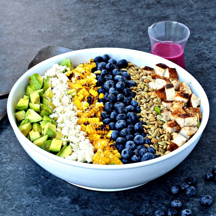 Southwest Blueberry Cobb Salad | @foodiephysician