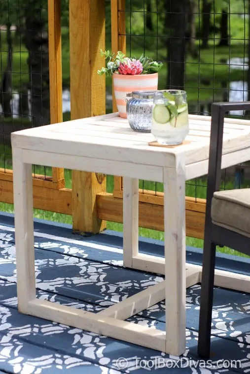 Image for Simple $10 DIY Outdoor Side Table