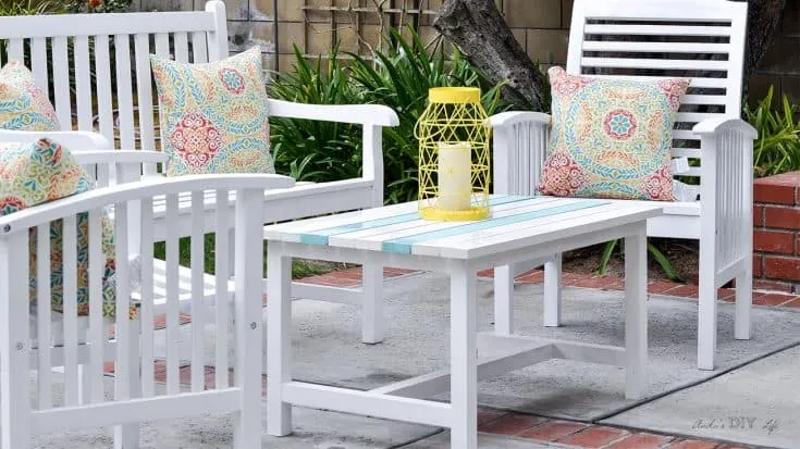 Image for Easy $15 DIY Outdoor Coffee Table
