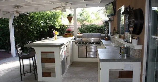 Image for Outside Kitchenette with Bar seating