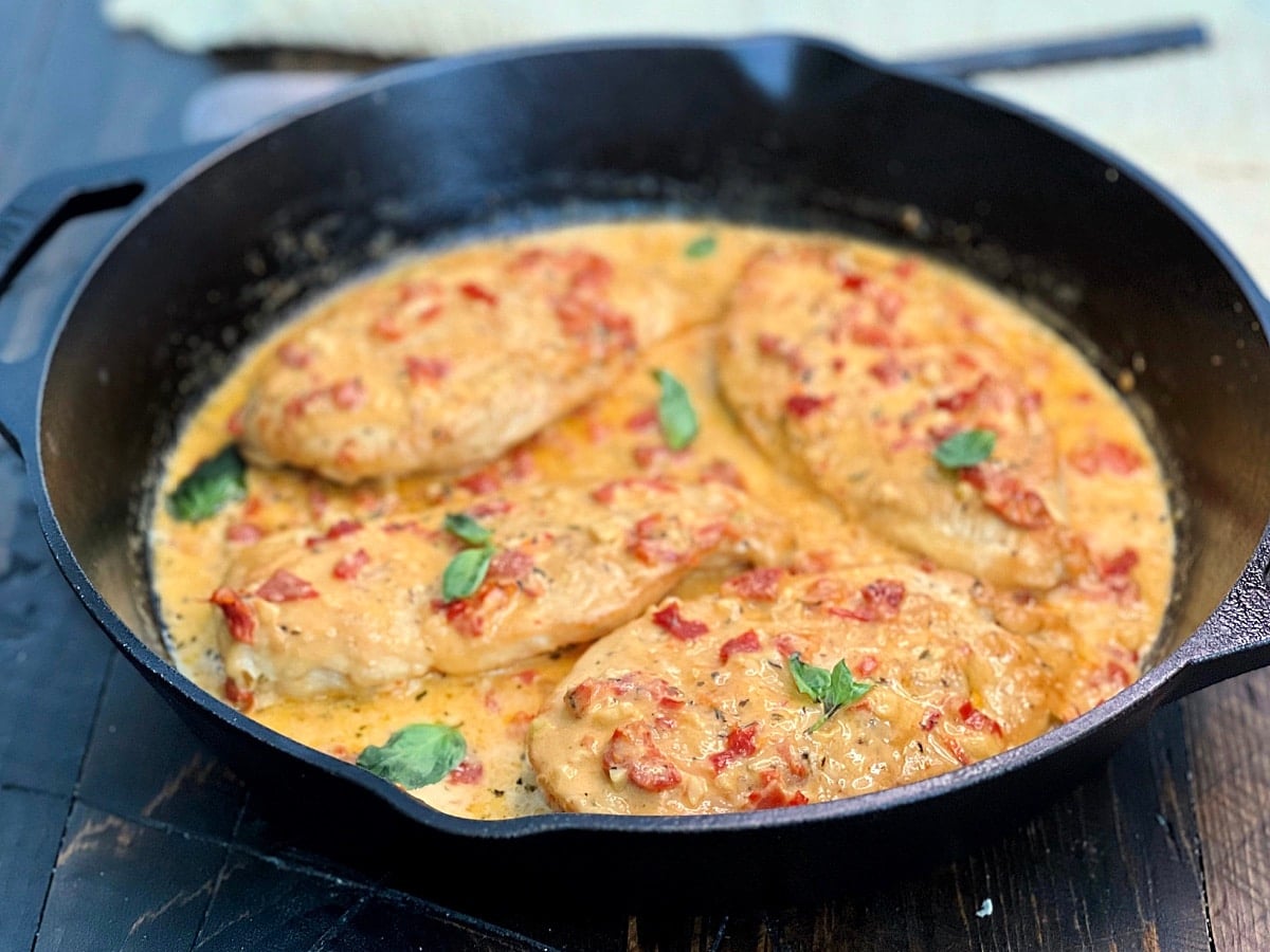 Marry me chicken in a cast iron skillet.