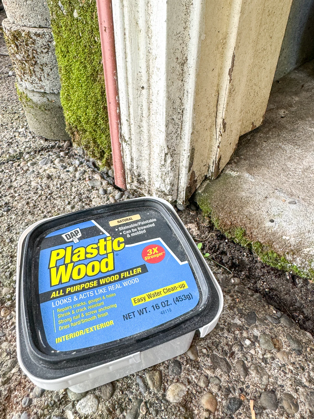 interior/exterior wood filler to repair damage to garden shed door frame