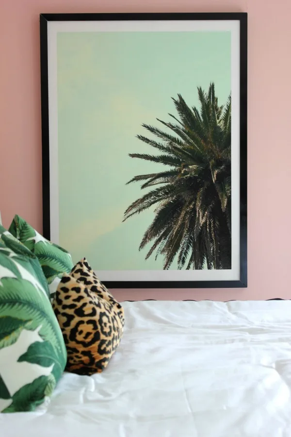 Image for DIY Large Picture Frame for Dirt Cheap