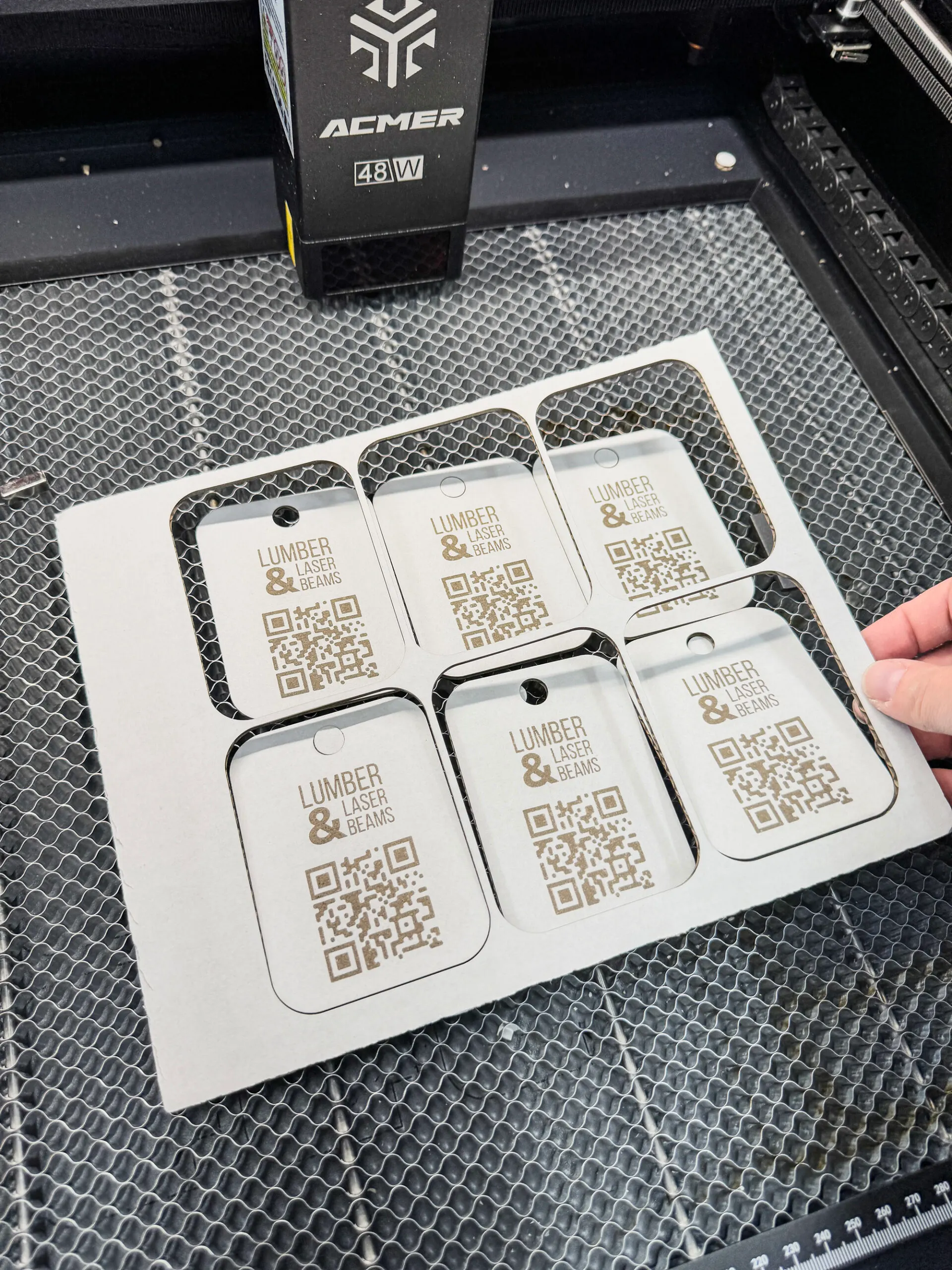 batch cutting product packaging on the ACMER P3